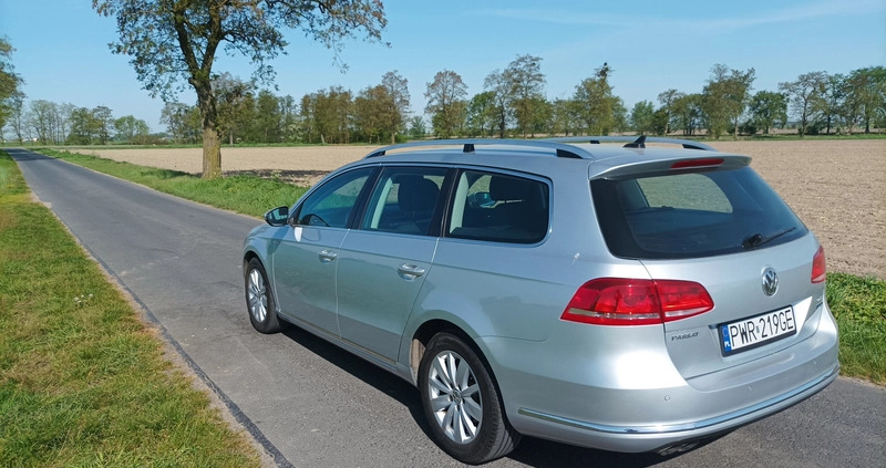 Volkswagen Passat cena 35900 przebieg: 194800, rok produkcji 2013 z Olkusz małe 277